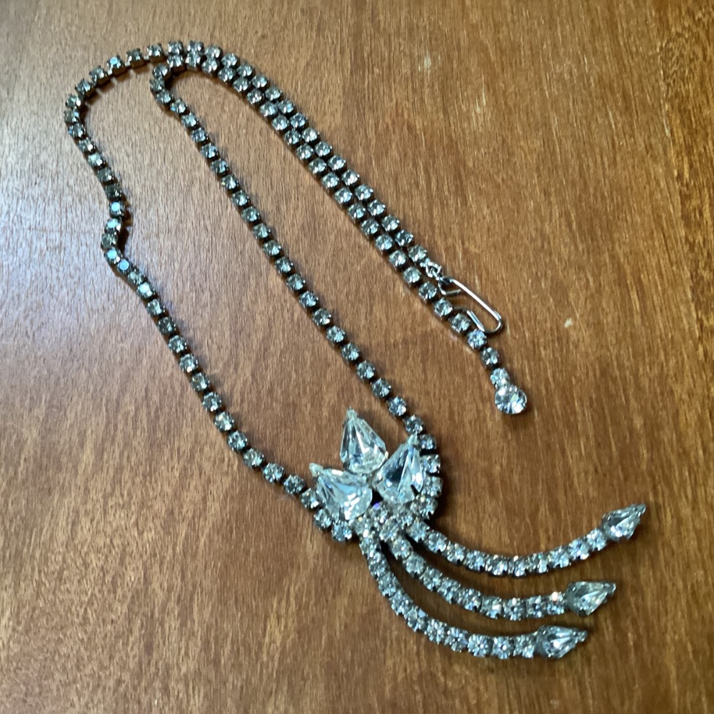 Vintage Rhinestone Necklace Silver-tone - Picture 8 of 8